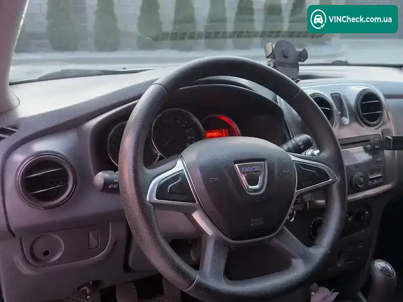 Dacia Sandero 2017, фото з оголошення 2 з 7, VIN UU15SDMC557557655