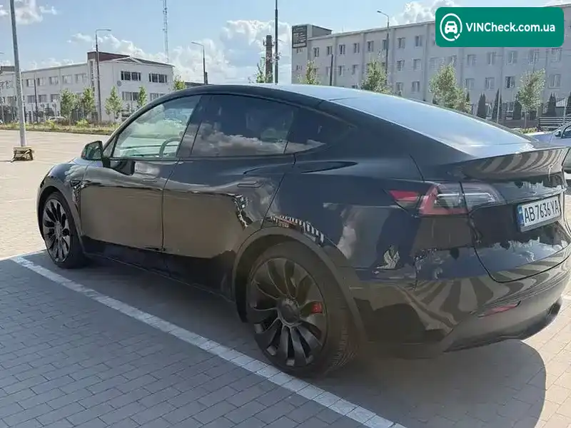 Tesla Model Y 2021, фото з оголошення 1 з 12, VIN 7SAYGDEFXNF348791