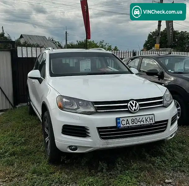 Volkswagen Touareg 2013, фото з оголошення, VIN WVGEP9BPXED006321