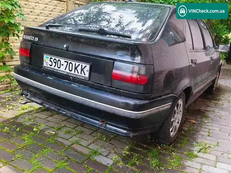 Renault 19 1990, фото з оголошення 2 з 9, VIN VF1BS3B0502684016