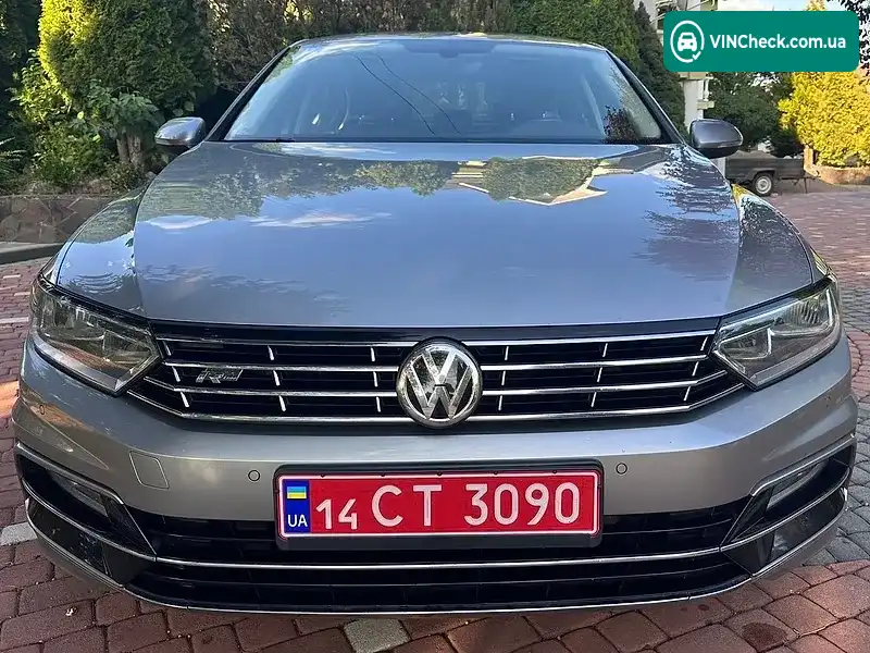 Volkswagen Passat 2019, фото з оголошення 2 з 20, VIN WVWZZZ3CZKE067679