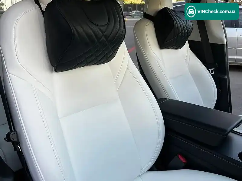 Tesla Model Y 2022, фото з оголошення 2 з 20, VIN 7SAYGDEE2NF447998