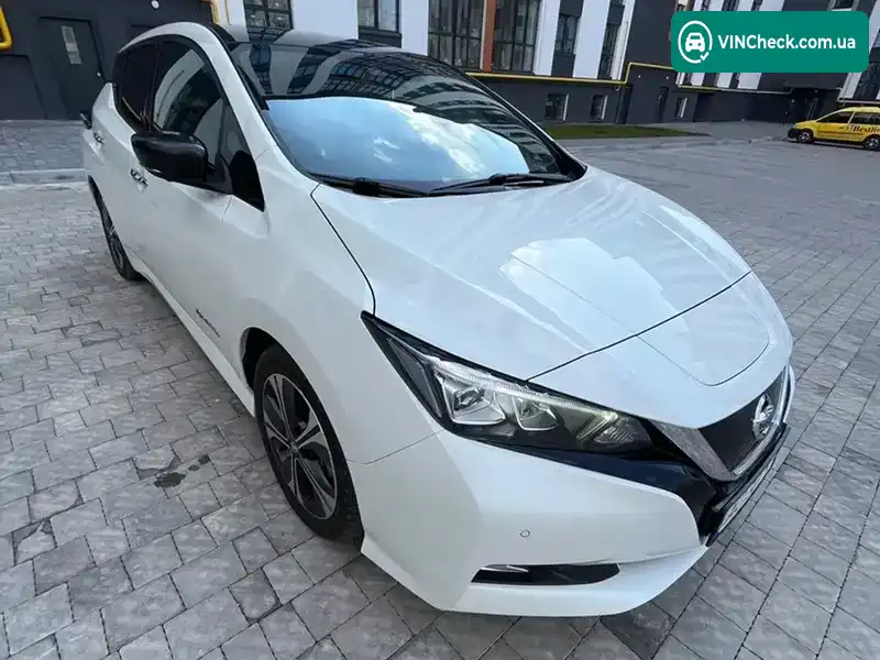 Nissan Leaf 2018, фото з оголошення 2 з 17, VIN SJNFAAZE1U0004409