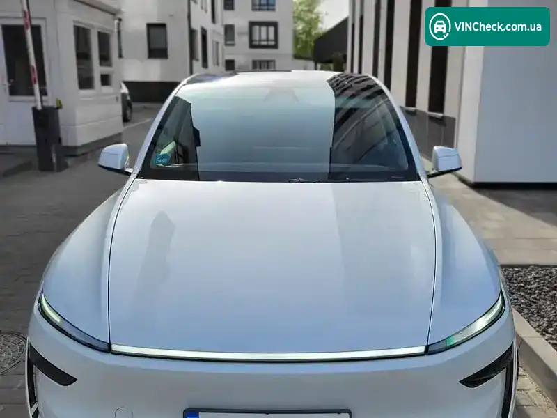 Tesla Model Y 2025, фото з оголошення 2 з 15, VIN XP7YGCEK6SB616475