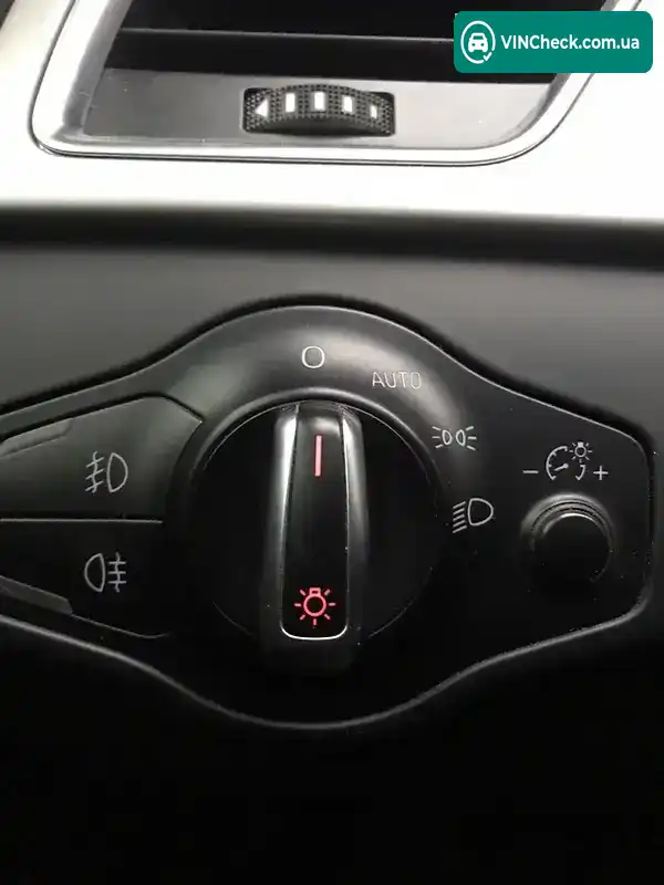 Audi A4 2010, фото з оголошення 2 з 4, VIN WAUZZZ8KXAN065138