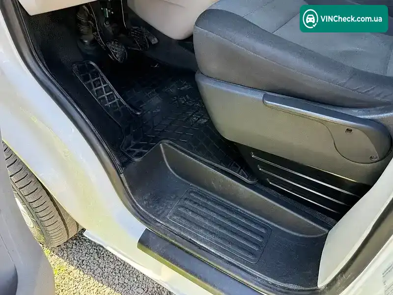 Volkswagen Transporter 2016, фото з оголошення 2 з 21, VIN WV1ZZZ7HZHH066086