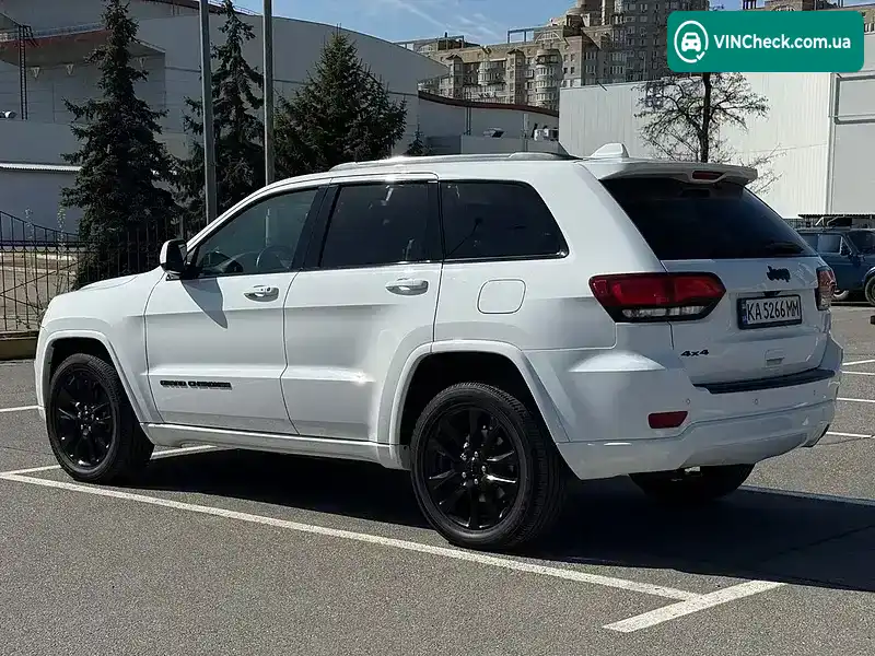 Jeep Grand Cherokee 2021, фото з оголошення 1 з 21, VIN 1C4RJFAG2MC743055