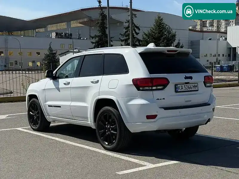 Jeep Grand Cherokee 2021, фото з оголошення 2 з 21, VIN 1C4RJFAG2MC743055