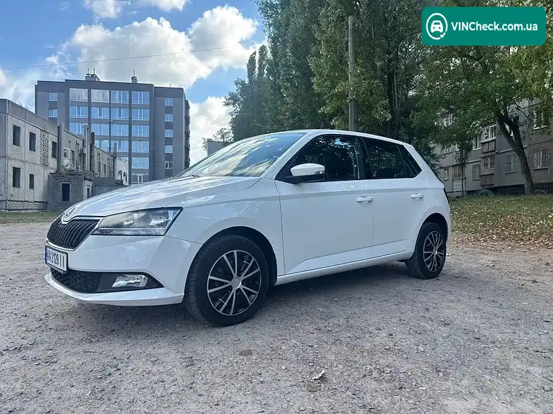 Skoda Fabia 2019, фото з оголошення 2 з 20, VIN TMBEP2NJ6LB500364