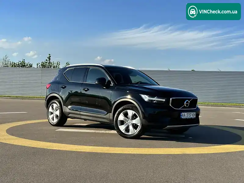 Volvo XC40 2020, фото з оголошення 2 з 20, VIN YV1XZL4VDM2501908