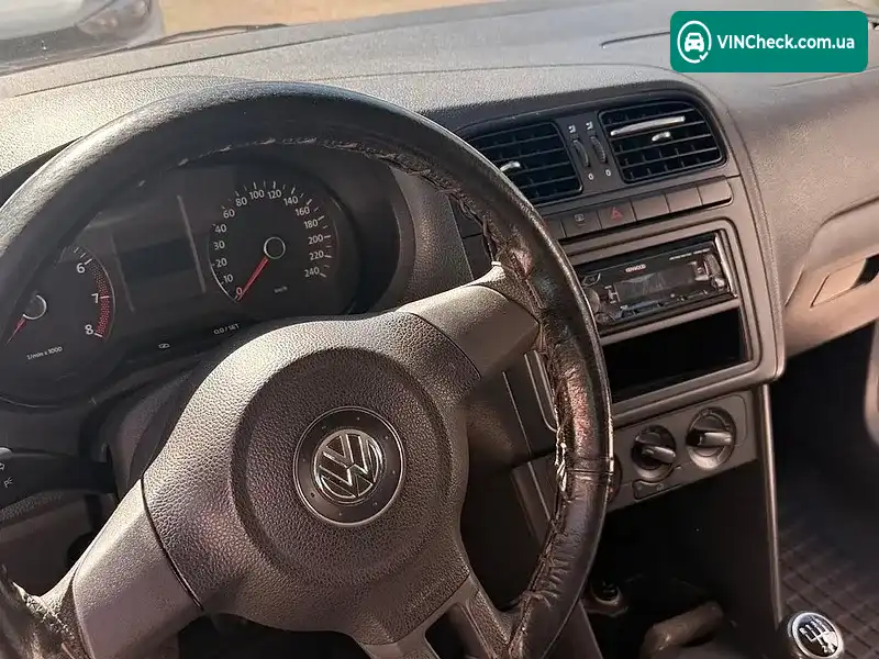 Volkswagen Polo 2011, фото з оголошення 2 з 9, VIN XW8ZZZ61ZBG007564