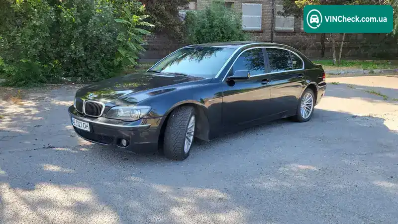 BMW 7 Series 2004, фото з оголошення 1 з 10, VIN WBAGN63454DS46183