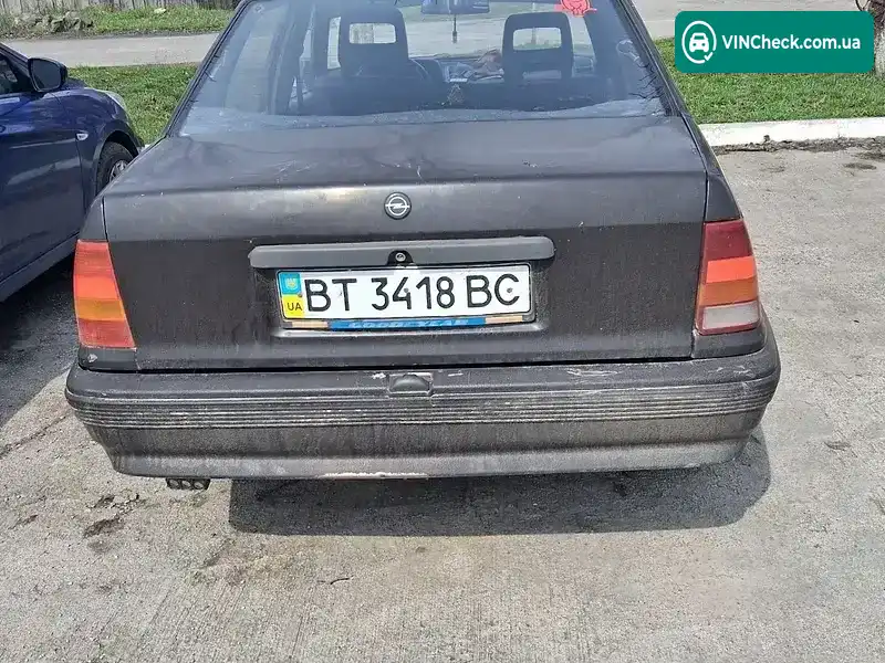 Opel Kadett 1986, фото з оголошення 2 з 4, VIN W0L000039G5088766