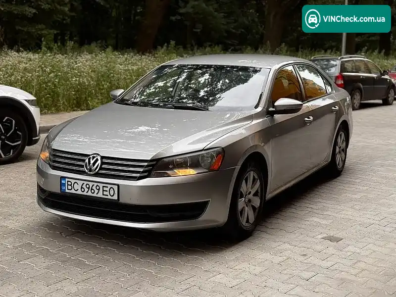 Volkswagen Passat 2011, фото з оголошення 1 з 8, VIN 1VWAP7A33CC020602