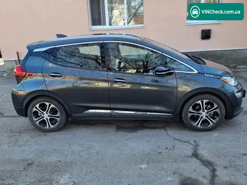 Chevrolet Bolt EV 2017, фото з оголошення 1 з 13, VIN 1G1FX6S09H4149686