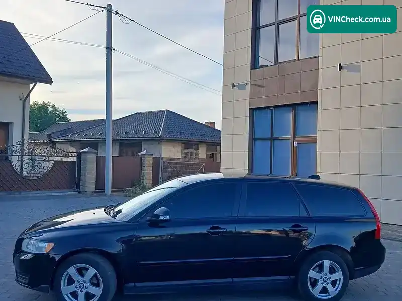Volvo V50 2011, фото з оголошення 2 з 20, VIN YV1MW84E1B2623751