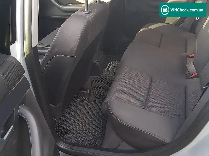 Audi A4 2001, фото з оголошення 1 з 7, VIN WAUZZZ8E72A092963