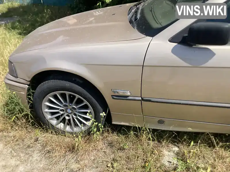 BMW 3 Series 1992, фото з оголошення 2 з 8, VIN WBACB21060AL72807
