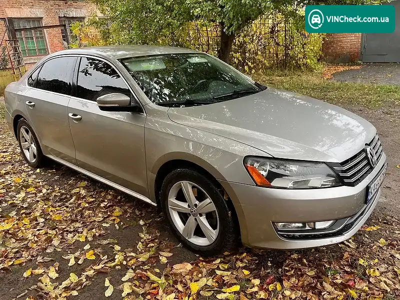 Volkswagen Passat 2013, фото з оголошення 1 з 13, VIN 1VWBP7A38DC110267