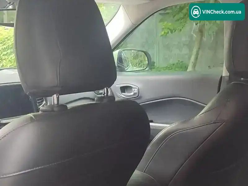 Jeep Compass 2018, фото з оголошення 2 з 20, VIN 3C4NJDCB5JT238132