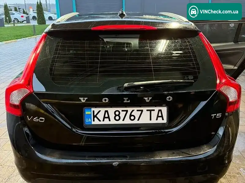 Volvo V60 2014, фото з оголошення 2 з 20, VIN YV140MEK3F1218157