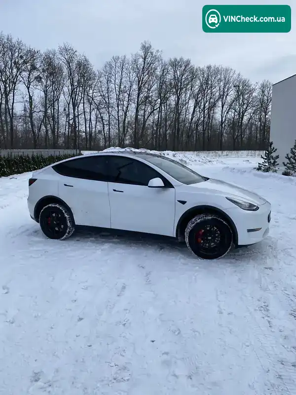 Tesla Model Y 2020, фото з оголошення 2 з 13, VIN 5YJYGDEE4MF087807