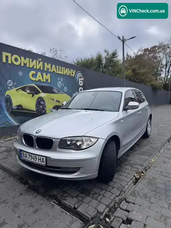 BMW 1 Series 2010, фото з оголошення 2 з 12, VIN WBAUH31060E358696