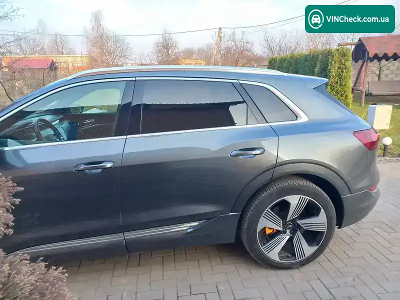 Audi e-tron 2019, фото з оголошення 2 з 21, VIN WA1VAAGE6KB005859