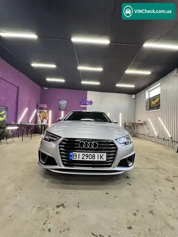 Audi A4 2018, фото з оголошення 1 з 21, VIN WAUENAF4XKN007628