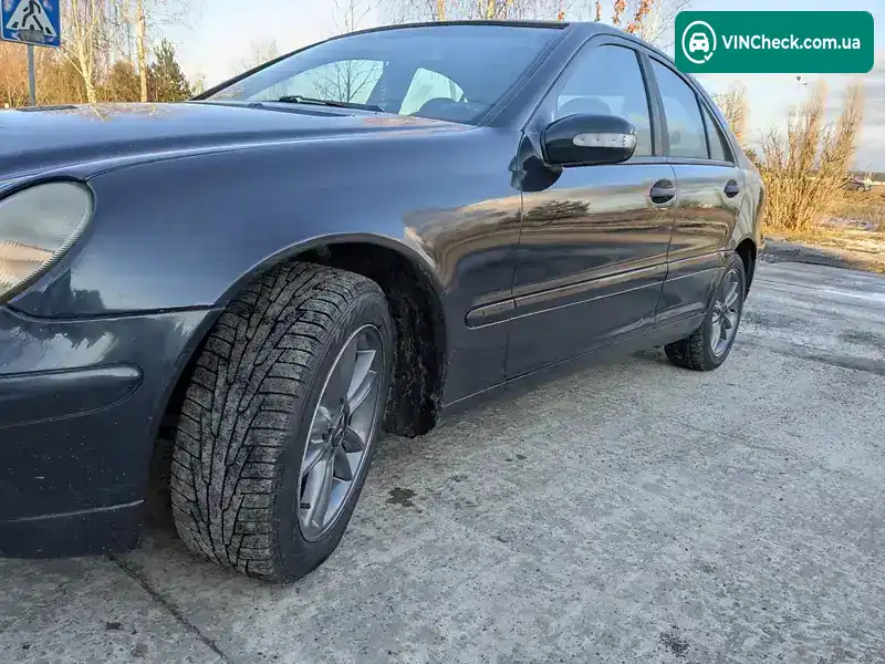 Mercedes-Benz C-Class 2001, фото з оголошення 2 з 20, VIN WDB2020201A072912