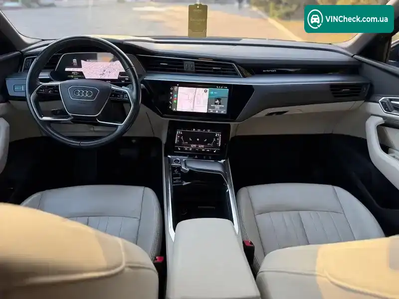 Audi e-tron 2021, фото з оголошення 2 з 21, VIN WAUZZZGE7MB041008