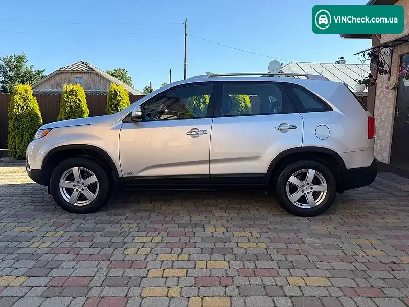 Kia Sorento 2011, фото з оголошення 2 з 20, VIN KNAKU814DB5151639