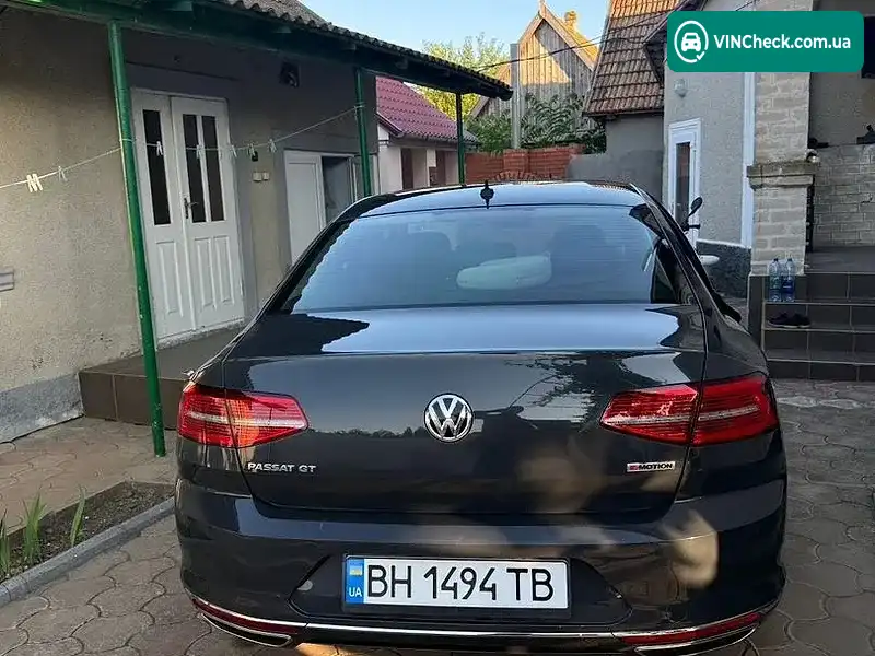 Volkswagen Passat 2018, фото з оголошення 2 з 14, VIN WVWZZZ3CZJE158384
