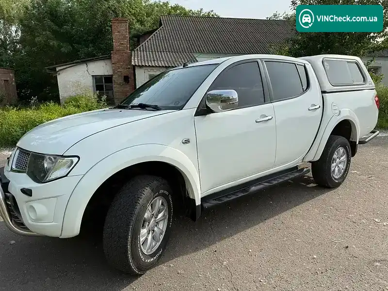 Mitsubishi L 200 2013, фото з оголошення 1 з 21, VIN MMCJRKB40DDZ10469