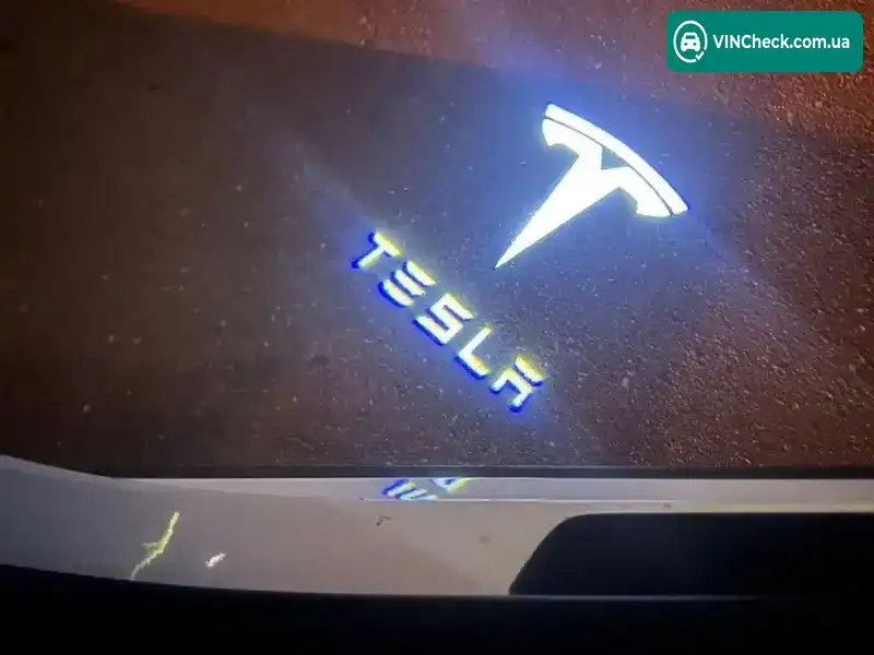 Tesla Model Y 2022, фото з оголошення 2 з 11, VIN 7SAYGDEE3PF622777