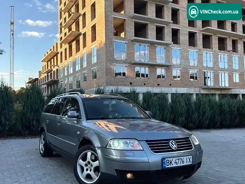 Volkswagen Passat 2003, фото з оголошення 1 з 11, VIN WVWZZZ3BZ3E319676