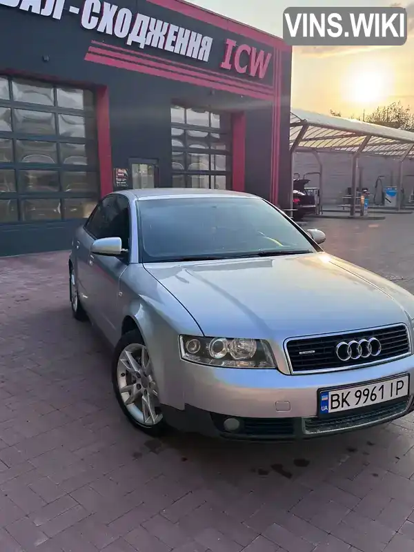Audi A4 2003, фото з оголошення 2 з 13, VIN WAUZZZ8E13A303463