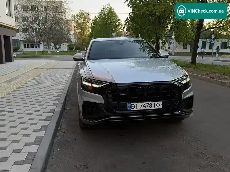 Audi Q8 2020, фото з оголошення 1 з 21, VIN WA1EVAF18LD026592