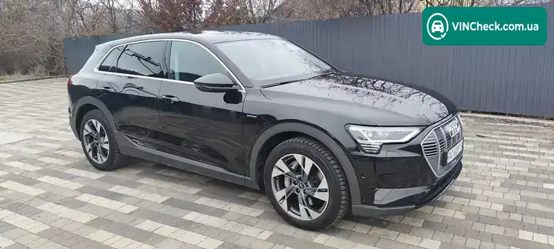 Audi e-tron 2022, фото з оголошення 2 з 21, VIN WAUZZZGE9MB043312