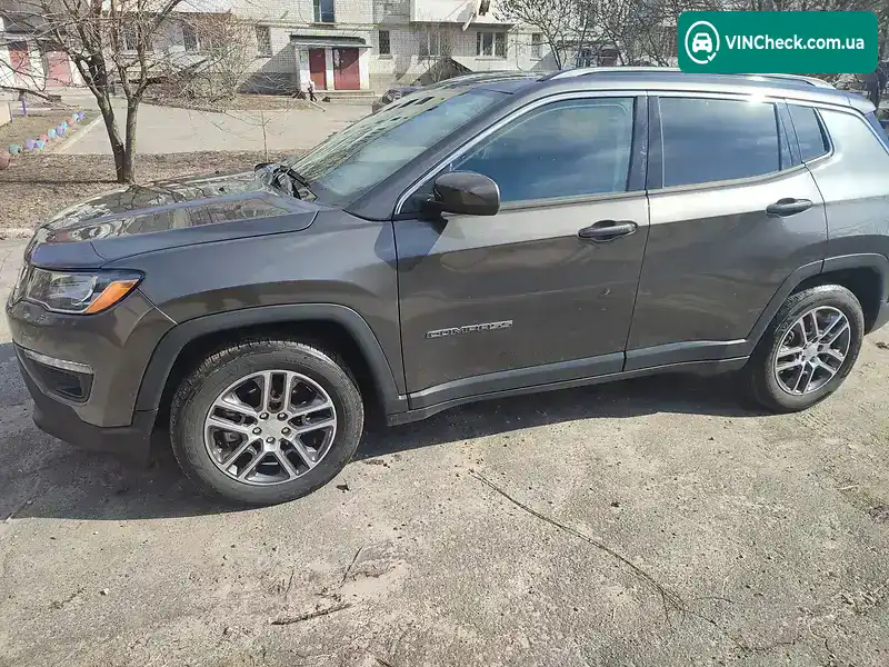 Jeep Compass 2020, фото з оголошення 2 з 16, VIN 3C4NJCBB7LT242083