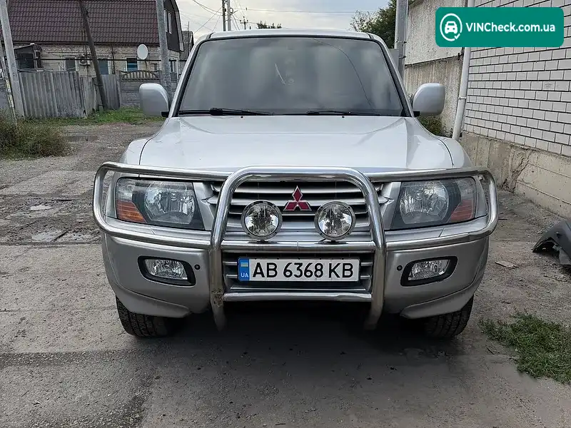 Mitsubishi Pajero 2002, фото з оголошення 2 з 9, VIN JMBLYV78W2J007586