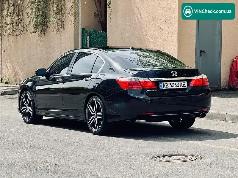 Honda Accord 2013, фото з оголошення 2 з 21, VIN 1HGCR2F84DA188809