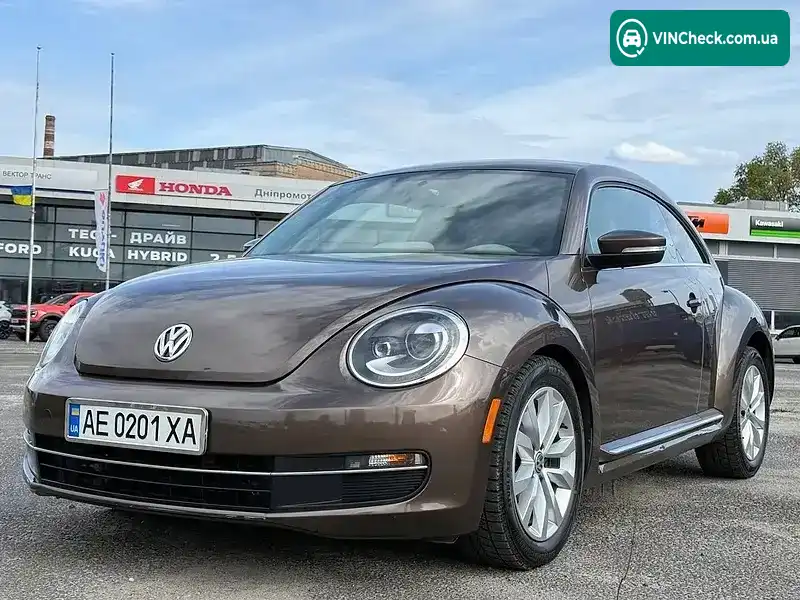 Volkswagen Beetle 2013, фото з оголошення 2 з 21, VIN 3VWJL7AT7DM690536