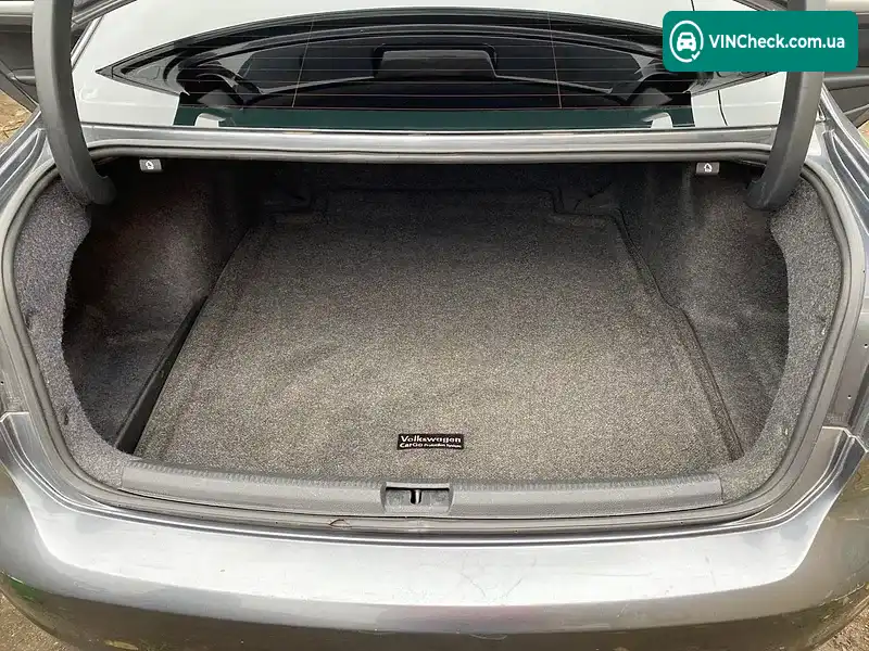 Volkswagen Passat 2013, фото з оголошення 2 з 20, VIN 1VWBP7A34DC085397