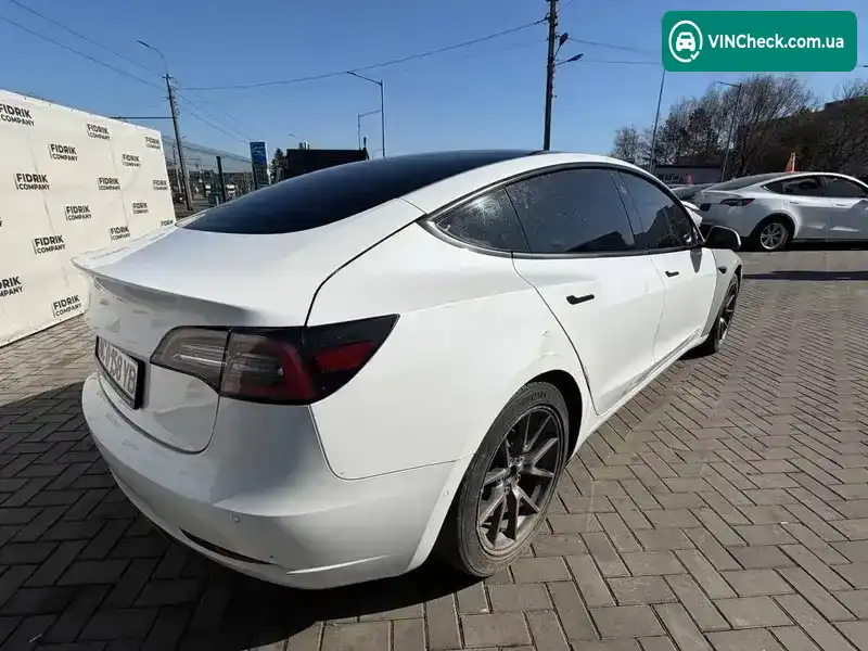 Tesla Model 3 2021, фото з оголошення 2 з 10, VIN 5YJ3E1EA2MF098140