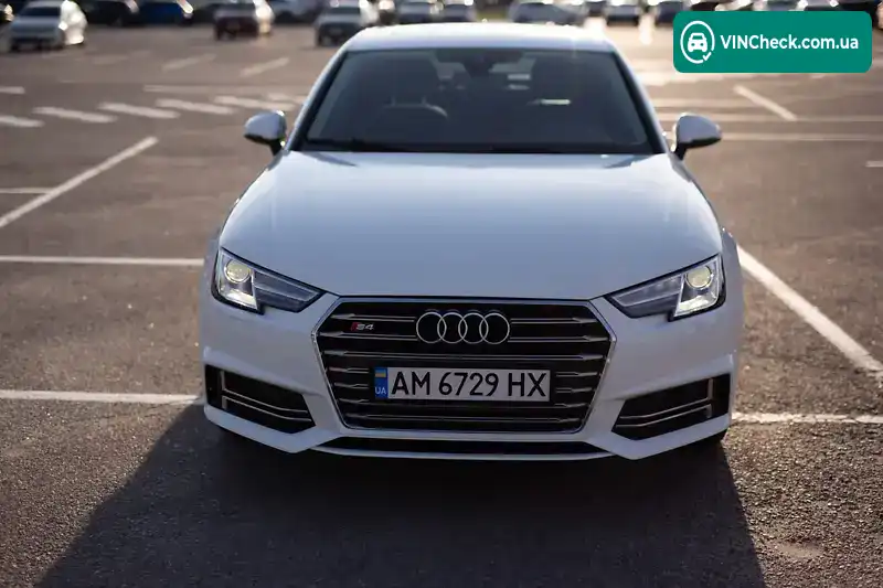 Audi A4 2017, фото з оголошення 1 з 18, VIN WAUGMAF44HN069725