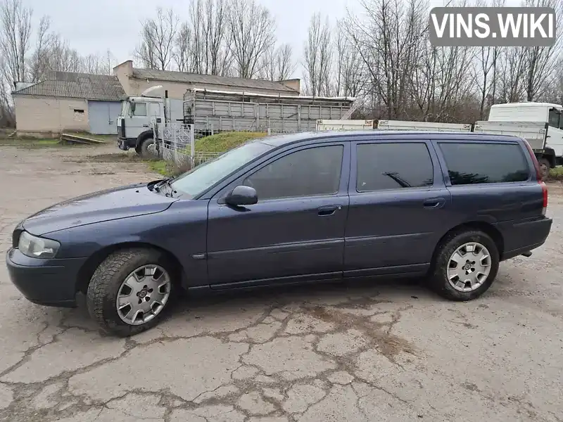 Volvo V70 2001, фото з оголошення 2 з 14, VIN YV1SW720211071790
