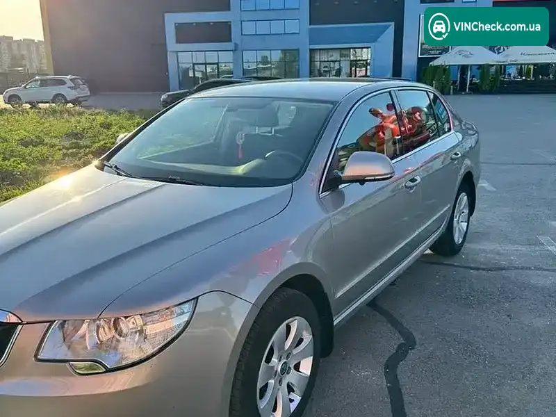 Skoda Superb 2013, фото з оголошення 2 з 12, VIN Y6UABA43T4DB30084