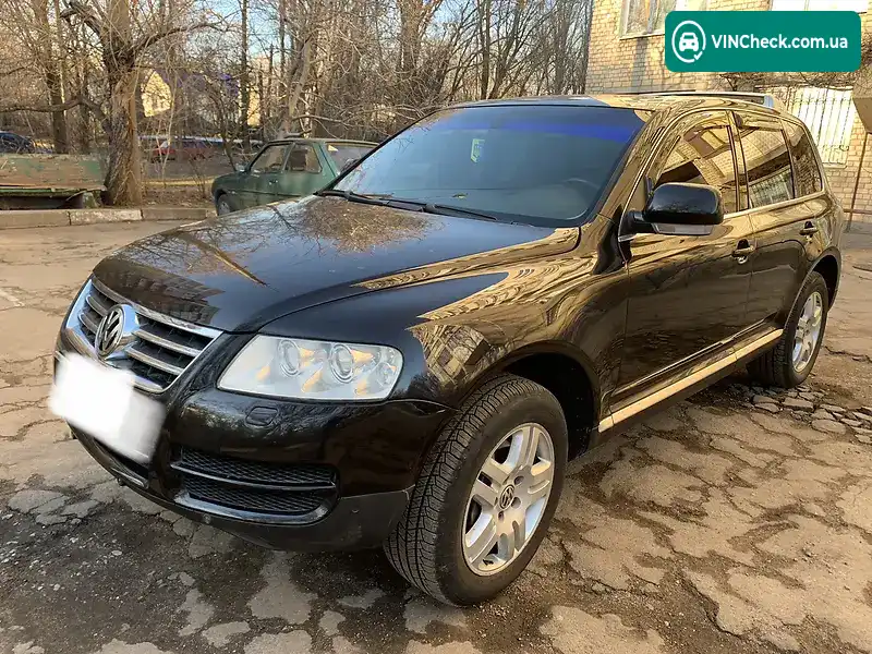 Volkswagen Touareg 2005, фото з оголошення 2 з 13, VIN WVGZZZ7LZ5D051893