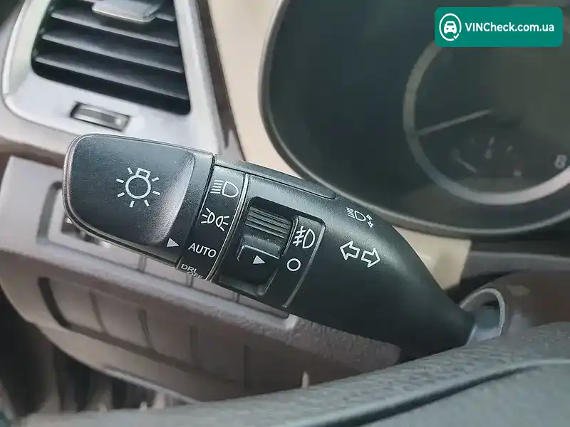 Hyundai Santa FE 2017, фото з оголошення 2 з 20, VIN 5XYZU3LB7JG522873